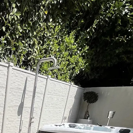 L'ecrin De La Sapiniere 情趣酒店 *